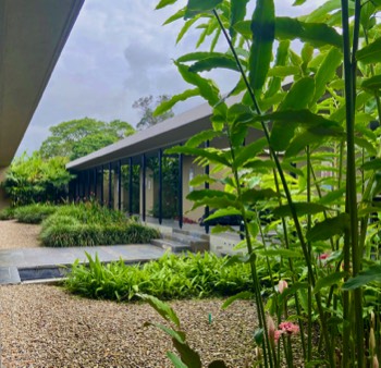 Bedroom wing open corridor   Bedroom wing open corridor